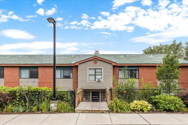 100 W Canal St Apt 4, Winooski, VT 05404