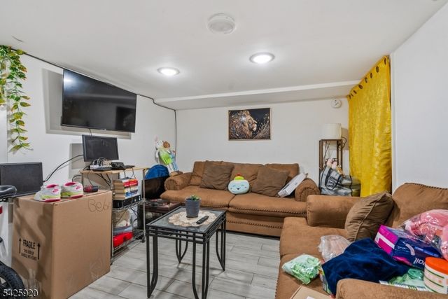 11 Tichenor Ter, Irvington Twp., NJ 07111