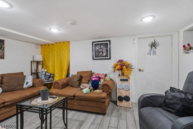 11 Tichenor Ter, Irvington Twp., NJ 07111