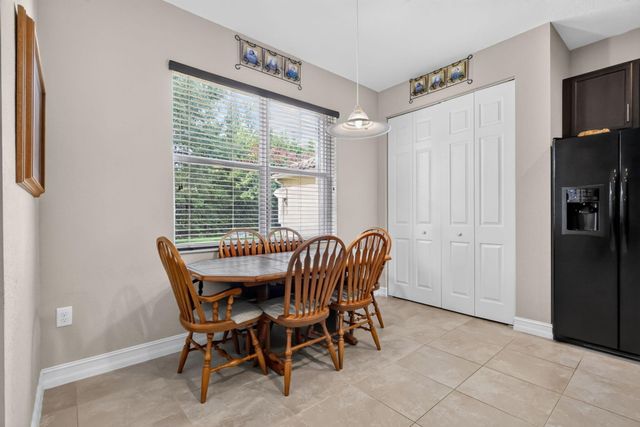 8135 Cantabria Falls Drive, Boynton Beach, FL 33473