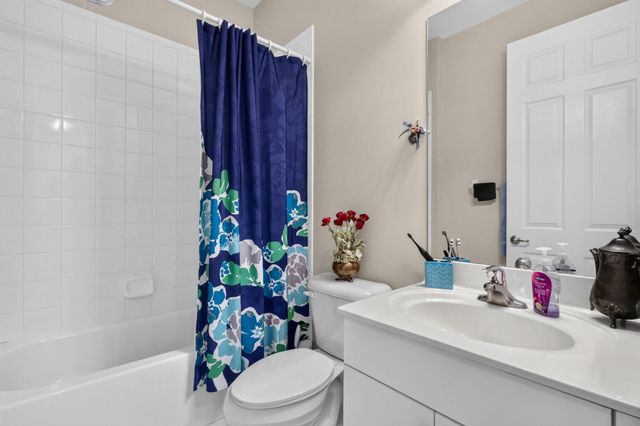 8135 Cantabria Falls Drive, Boynton Beach, FL 33473