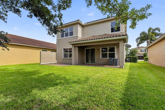 8135 Cantabria Falls Drive, Boynton Beach, FL 33473