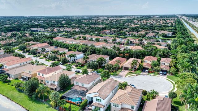 8135 Cantabria Falls Drive, Boynton Beach, FL 33473