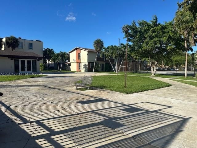 10851 SW 2nd Street K106, Sweetwater, FL 33174