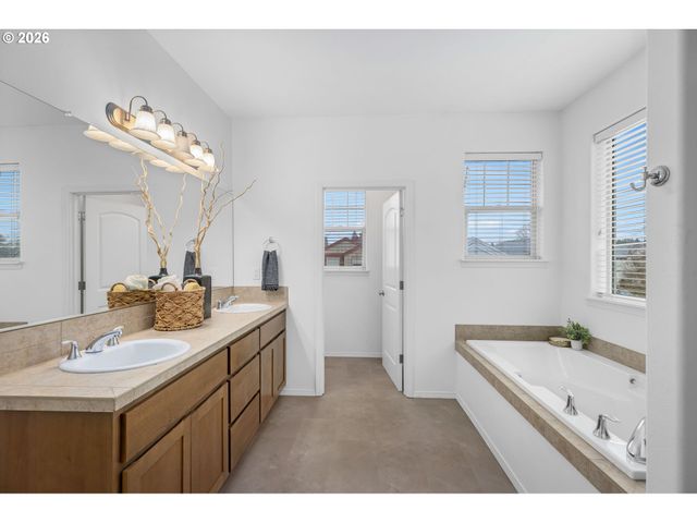 18646 Sw HIDEO Ct, Beaverton, OR 97003