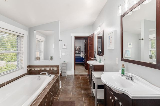 23 W Orchard Lane, Columbus, OH 43214