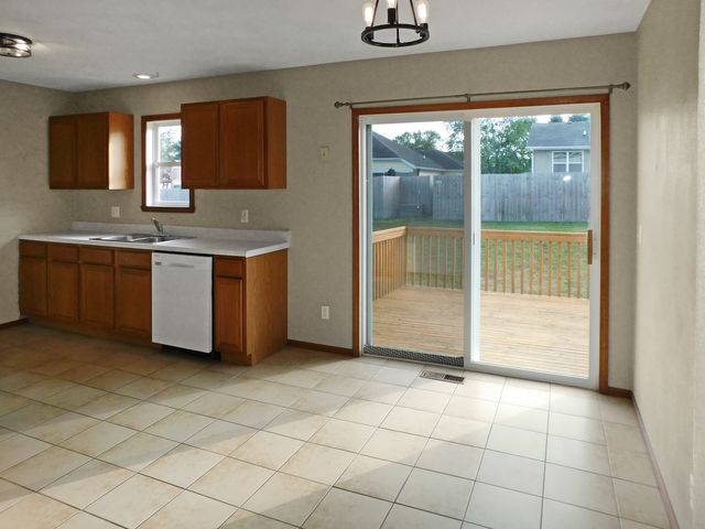 11364 Valerian Way, Roscoe, IL 61073