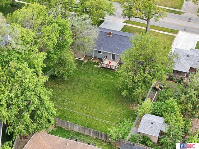 6701 Adams Street, Lincoln, NE 68507