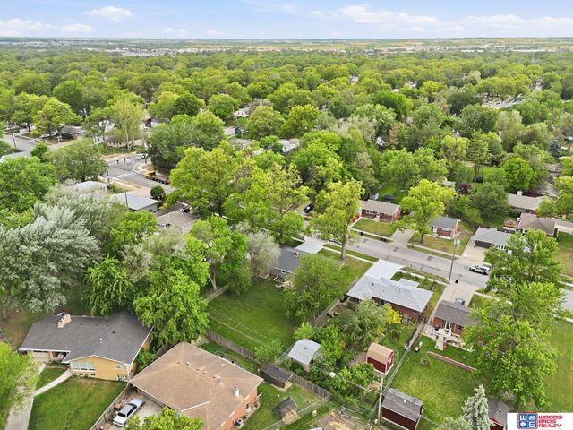 6701 Adams Street, Lincoln, NE 68507
