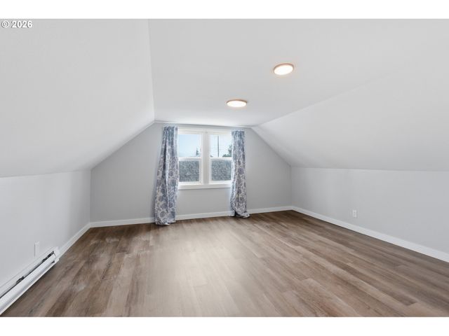 416 Nw 5TH Ave, Kelso, WA 98626