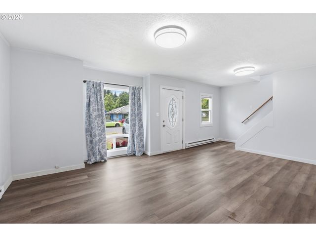 416 Nw 5TH Ave, Kelso, WA 98626