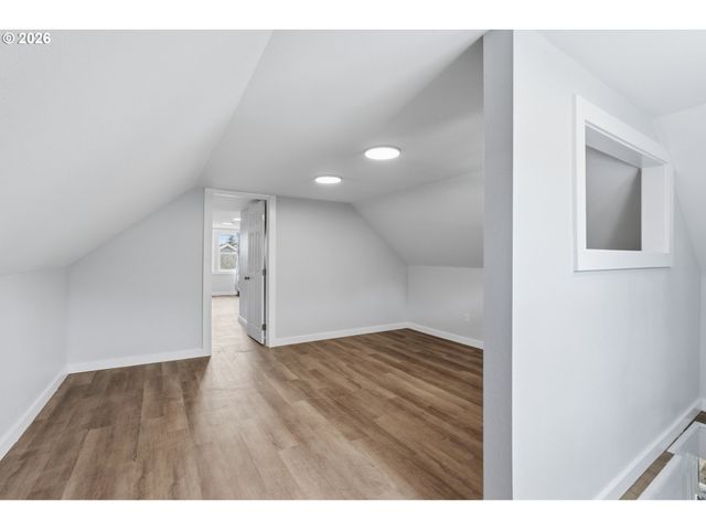 416 Nw 5TH Ave, Kelso, WA 98626