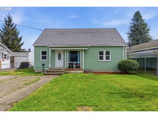 416 Nw 5TH Ave, Kelso, WA 98626