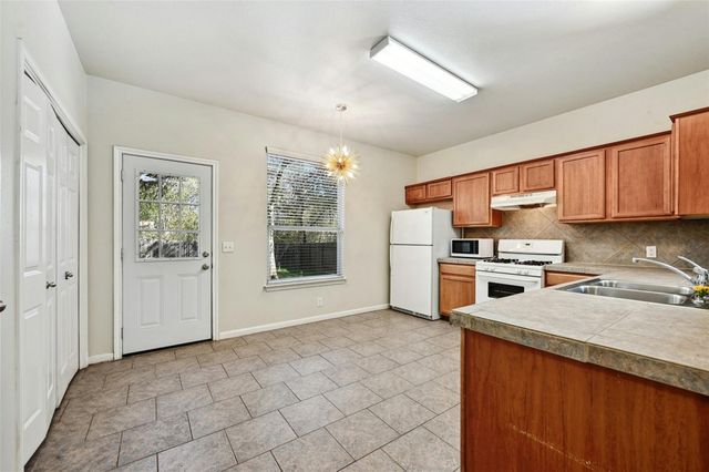 2412 Allred DR A, Austin, TX 78748
