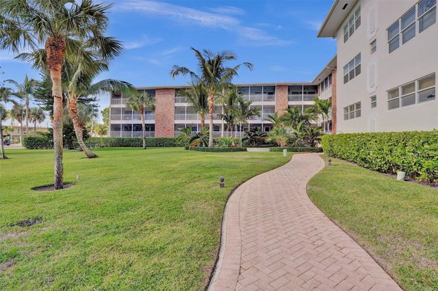 2501 S Ocean Boulevard 103, Boca Raton, FL 33432