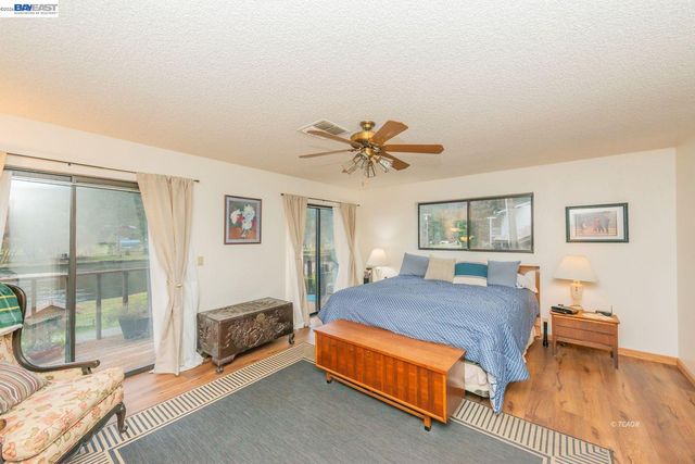 2393 Poker Bar Rd, Douglas City, CA 96024