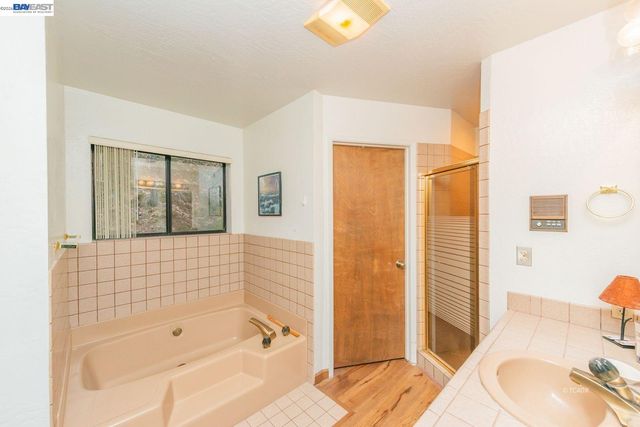 2393 Poker Bar Rd, Douglas City, CA 96024