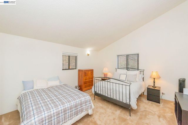 2393 Poker Bar Rd, Douglas City, CA 96024