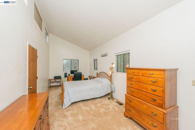 2393 Poker Bar Rd, Douglas City, CA 96024