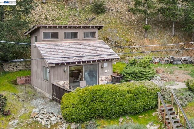 2393 Poker Bar Rd, Douglas City, CA 96024