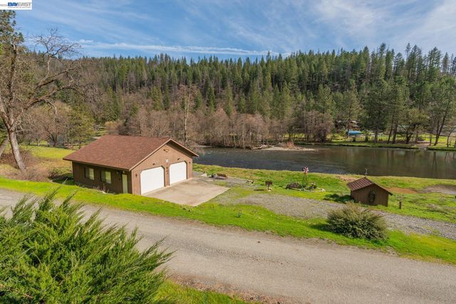 2393 Poker Bar Rd, Douglas City, CA 96024