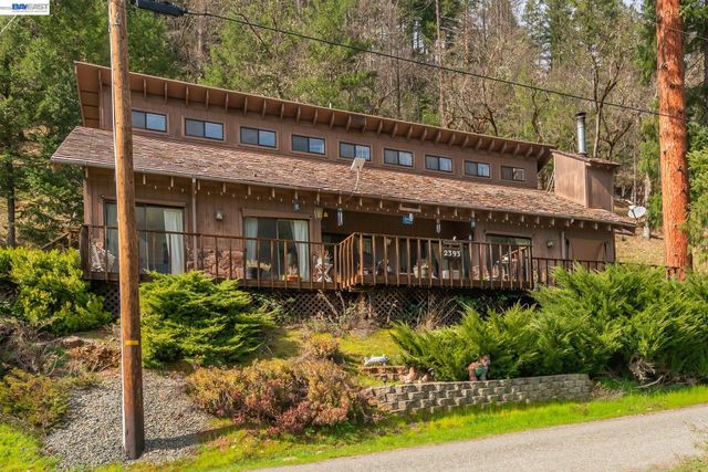 2393 Poker Bar Rd, Douglas City, CA 96024