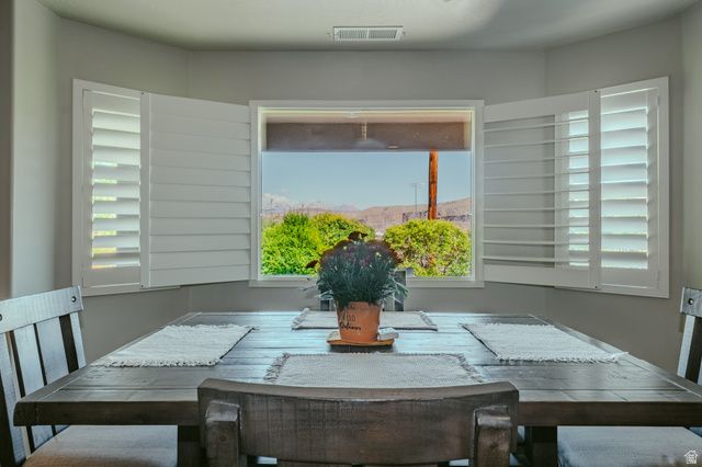 968 N 300 W CIR, Hurricane, UT 84737