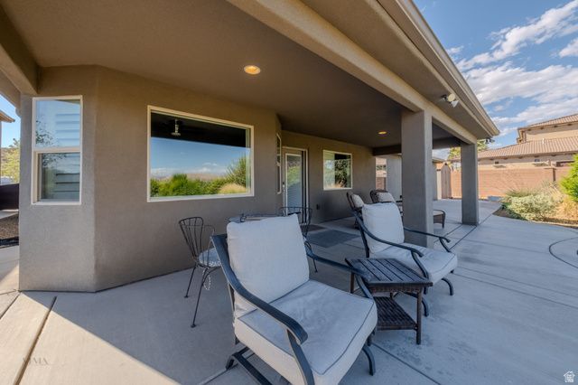 968 N 300 W CIR, Hurricane, UT 84737