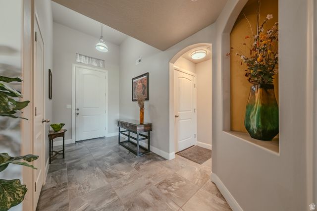 968 N 300 W CIR, Hurricane, UT 84737