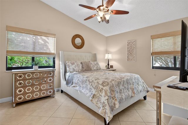 1804 Tamarind Ln, Coconut Creek, FL 33063