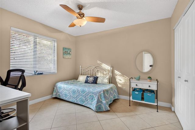 1804 Tamarind Ln, Coconut Creek, FL 33063