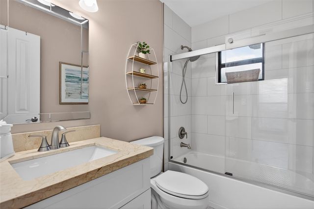 1804 Tamarind Ln, Coconut Creek, FL 33063