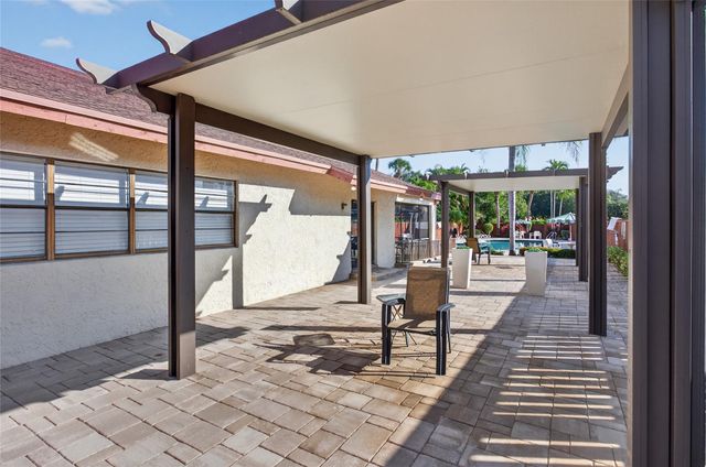 1804 Tamarind Ln, Coconut Creek, FL 33063