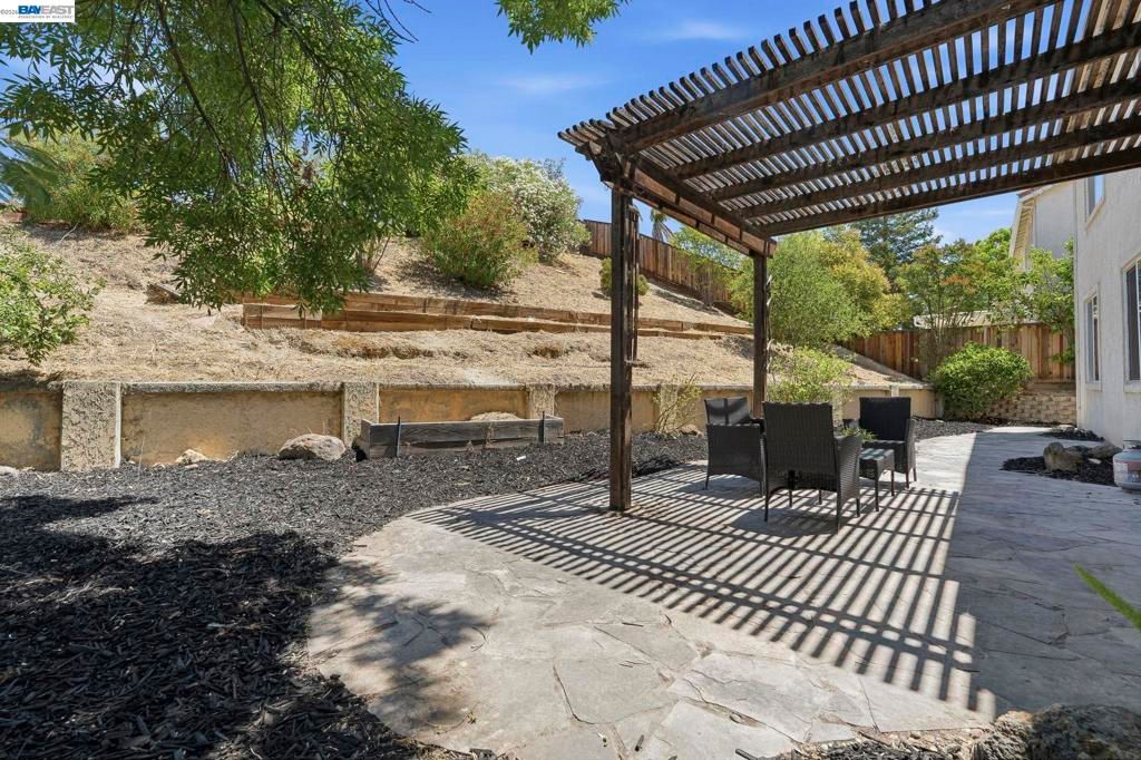 Image 45 of property listing at 2627 Leopard Way, Antioch, CA 94531