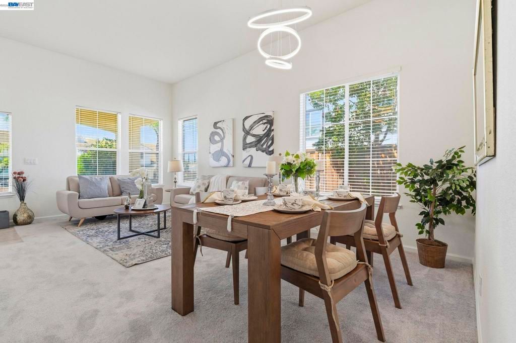 Image 8 of property listing at 2627 Leopard Way, Antioch, CA 94531