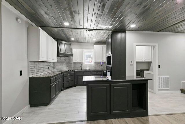 6496 Racine Street, Seneca, MO 64865