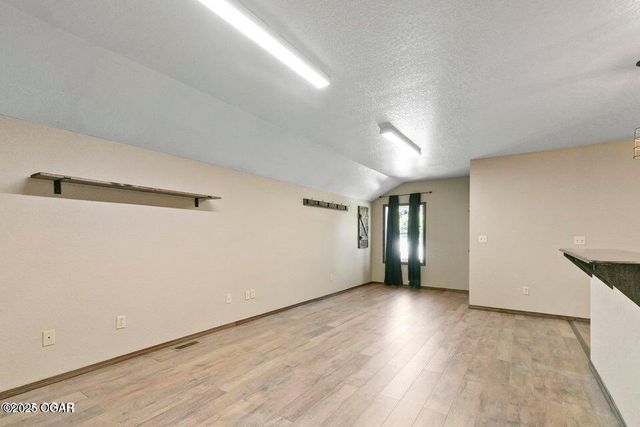 6496 Racine Street, Seneca, MO 64865