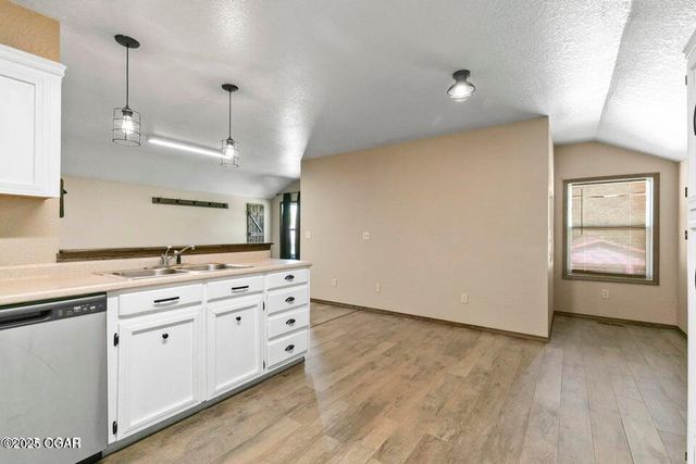 6496 Racine Street, Seneca, MO 64865