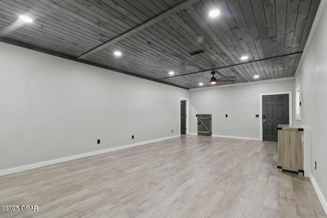 6496 Racine Street, Seneca, MO 64865