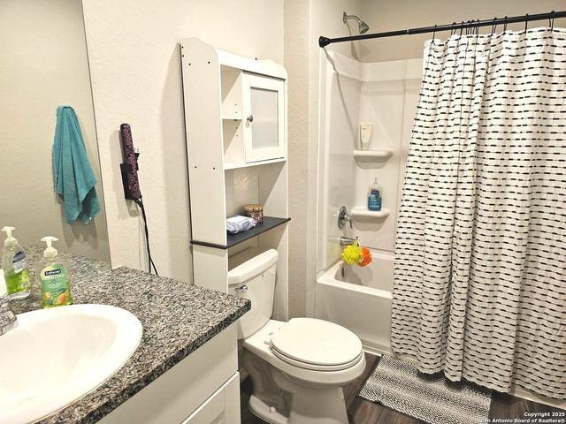 5754 Sunset Point, San Antonio, TX 78242