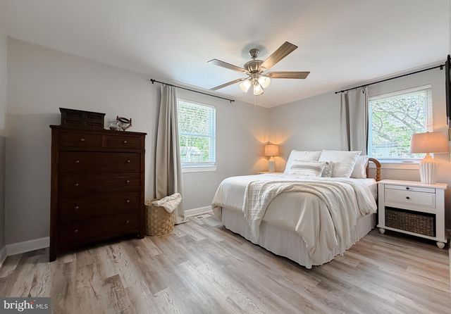 4985 SOLOMONS ISLAND RD, Huntingtown, MD 20639
