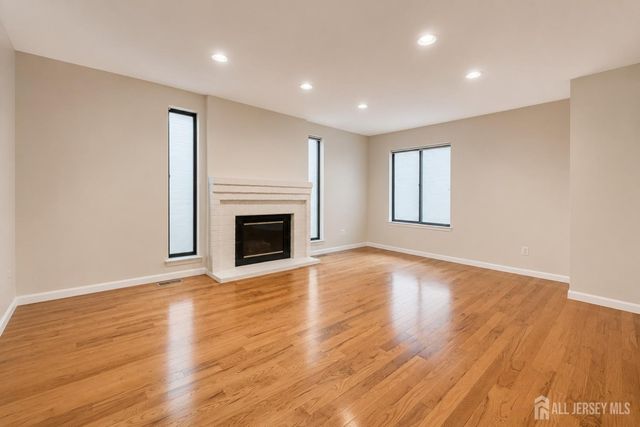 614 Sayre Drive, Plainsboro, NJ 08540