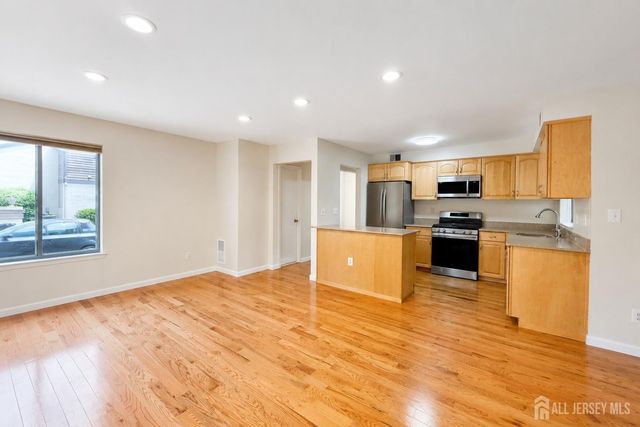 614 Sayre Drive, Plainsboro, NJ 08540