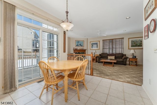 11 Jade Ln, Lopatcong Twp., NJ 08865