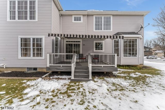 11 Jade Ln, Lopatcong Twp., NJ 08865