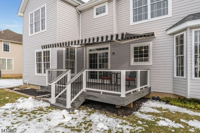 11 Jade Ln, Lopatcong Twp., NJ 08865