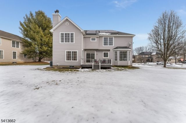 11 Jade Ln, Lopatcong Twp., NJ 08865
