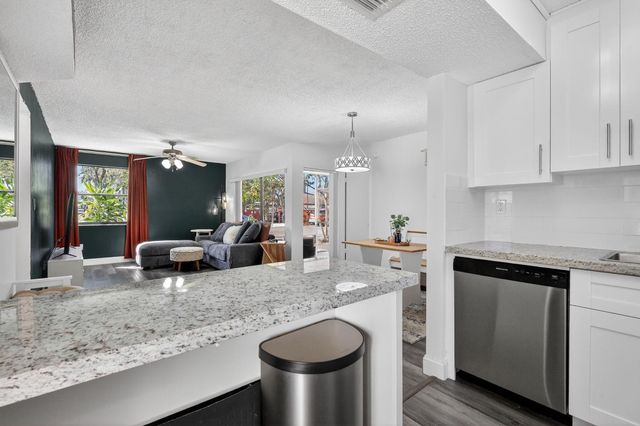 20110 NE 3rd Court 5, Miami, FL 33179