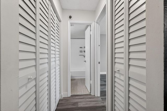 20110 NE 3rd Court 5, Miami, FL 33179