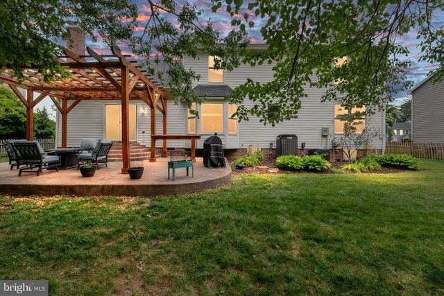 6313 SWEETBRIAR DR, Fredericksburg, VA 22407
